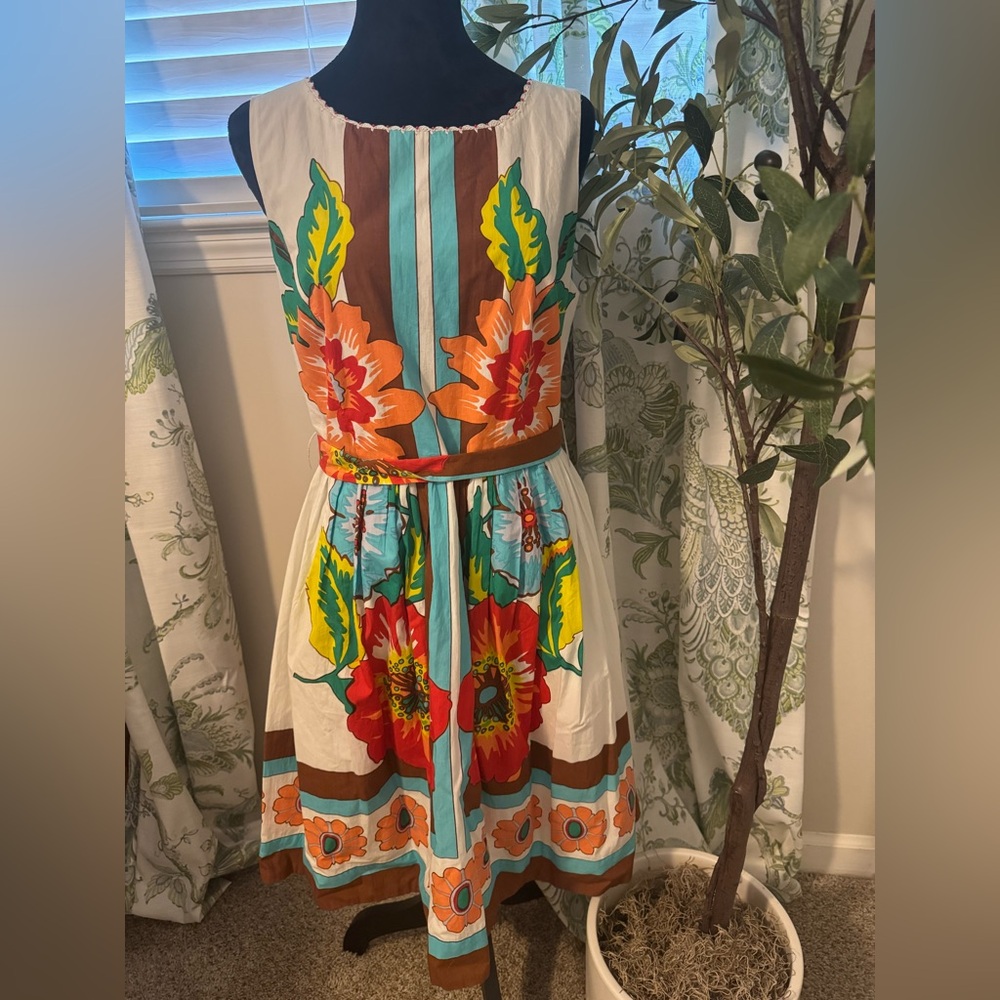 Darby never worn adorable dress